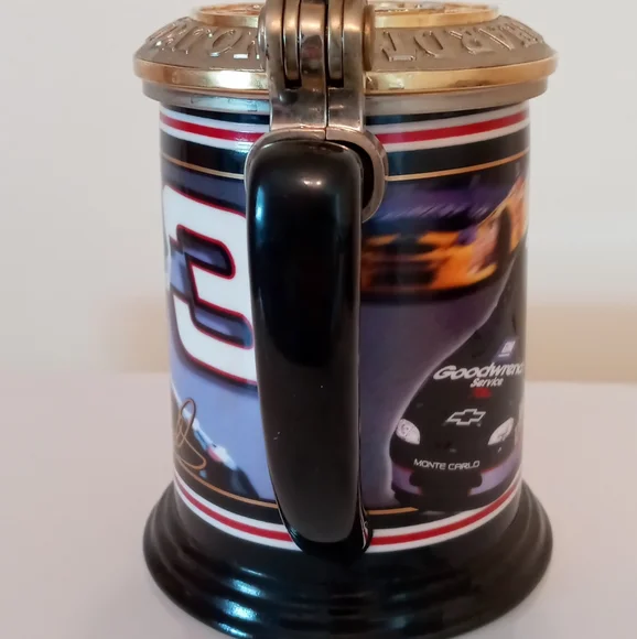 Dale Earnhardt Sr.. Collector Tankard, Stein The intimidator Franklin Mint - Picture 4 of 8